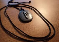 Runic Suen Talisman