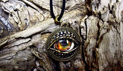 wéi ee Gléck Amulett mat Ären eegenen Hänn mécht